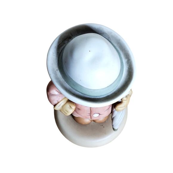 Enesco Memories of Yesterday Waiting For The Sunshine S0102 Girl & Umbrella 1992 - Picture 4 of 7